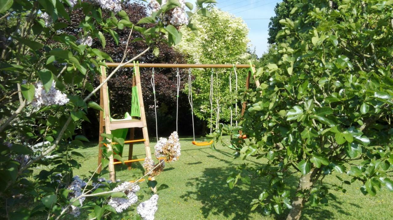 Villa Gite Atypique Dans Une Chapelle Briec Exterior foto