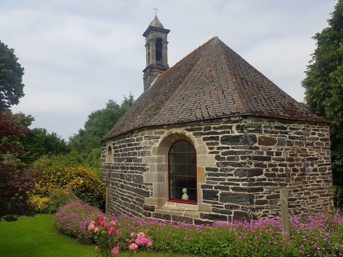 Villa Gite Atypique Dans Une Chapelle Briec Exterior foto